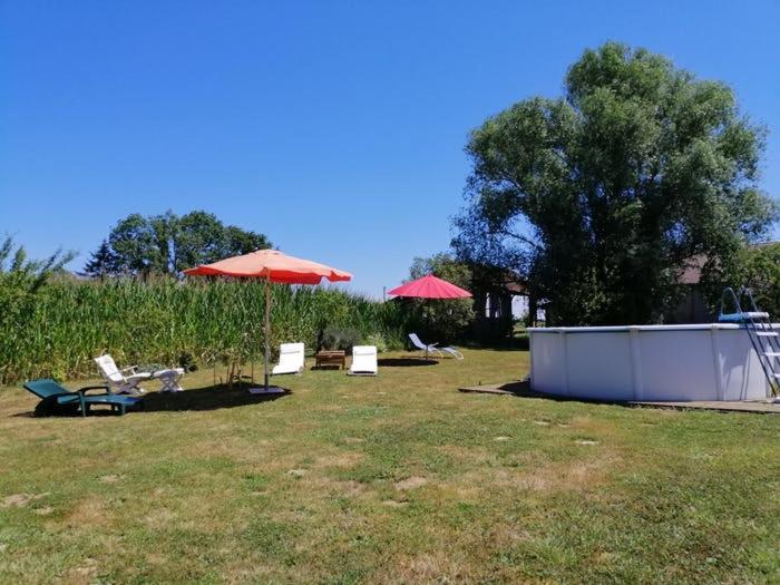 Bed and Breakfast La Grange A Outeaux Montpont-en-Bresse Exterior foto
